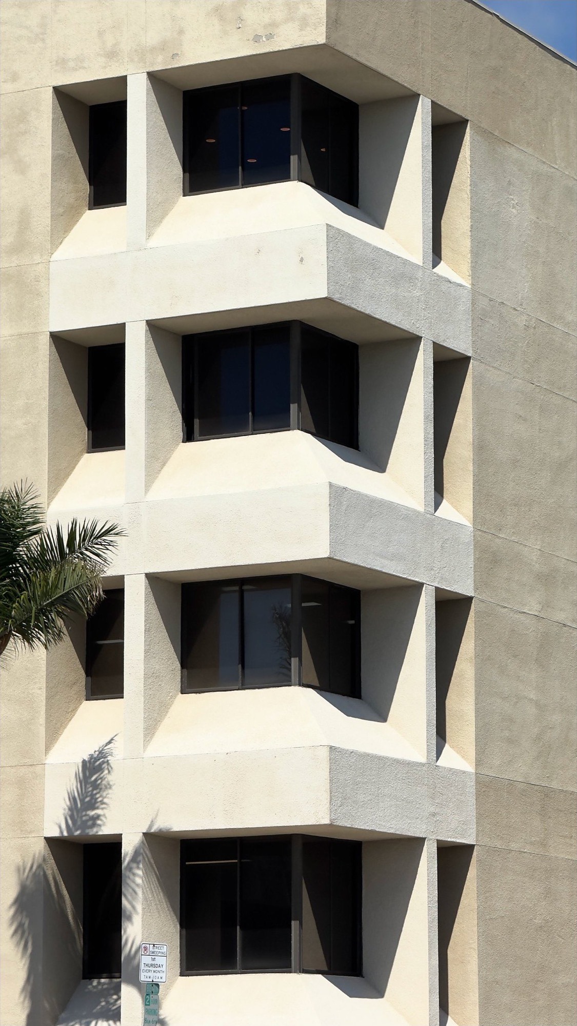 Cass Street Apartments
